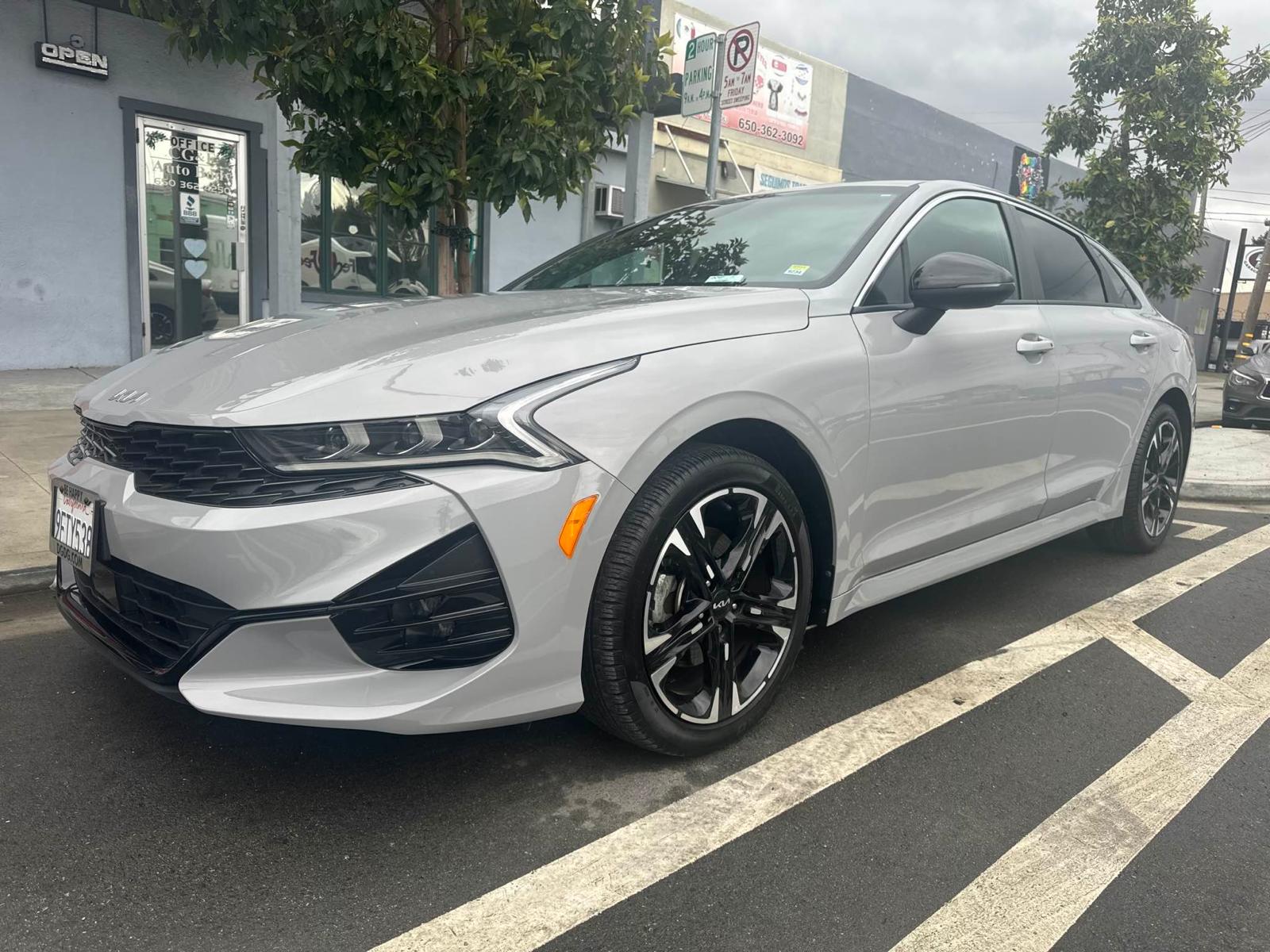 Expertly repaired vehicle at Montana Collision in Redwood City